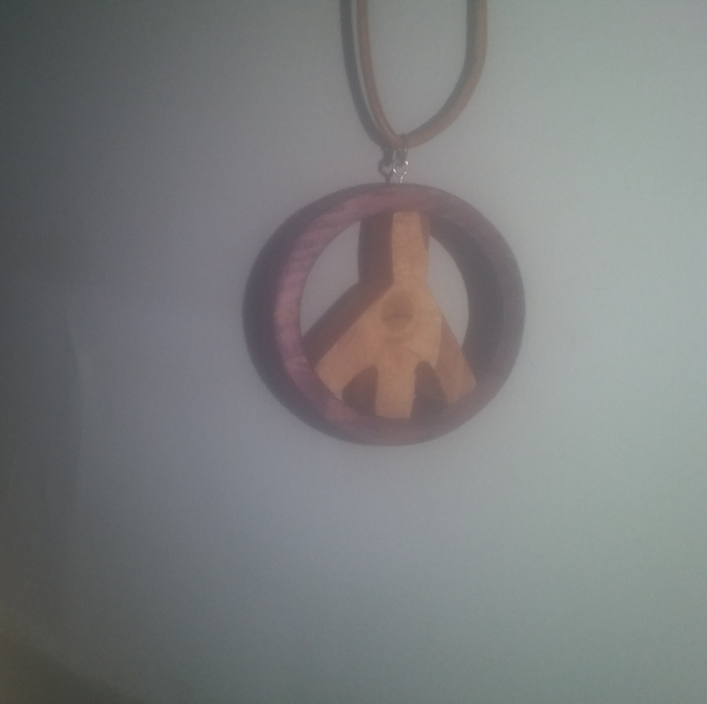 Pendant - Picture 2 of 2